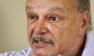 Enrique Molina no ha muerto, continúa la batalla