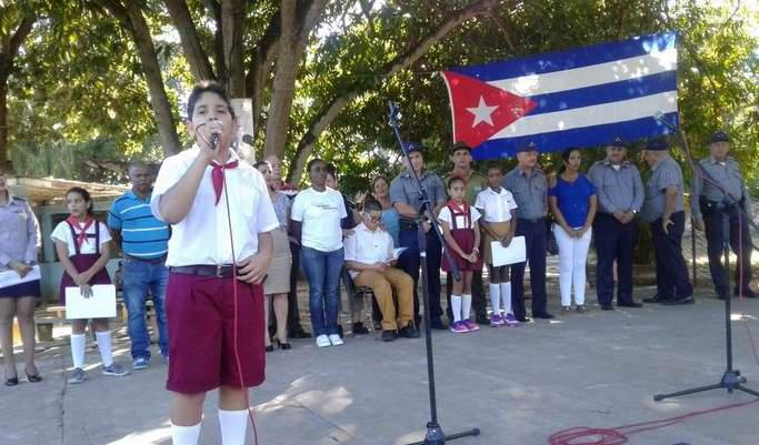 En el Palacio de Pioneros 4 de abril del municipio capitalino La Lisa se realizó la convocatoria del certamen con la presencia de los coroneles Pedro Orlando Rodríguez Fernández, jefe del organismo político de la Dirección General de la Policía Nacional Revolucionaria (PNR) y Frank Jiménez segundo jefe de la PNR en la capital y Mirelys Núñez Arozarena, presidenta de la OPJM en La Habana y otros jefes y oficiales del Ministerio del Interior.