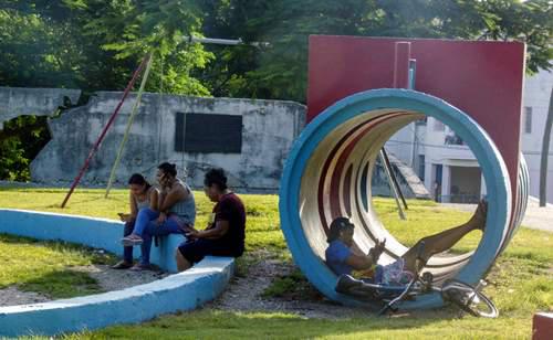 En el lugar donde estaba el siniestro edificio del Buró de Represión de Actividades Comunistas (BRAC), hasta 1959, hoy existe un parque. Tiene por nombre: Parque de los Mártires.