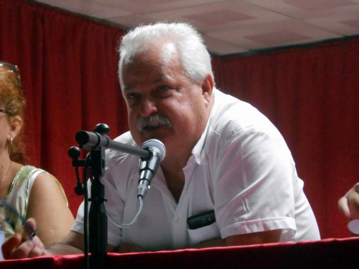 Roberto Vásquez López, interviene en el Activo Juvenil del sector de la Industria en La Habana