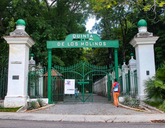 Portón de entrada Quinta de los Molinos