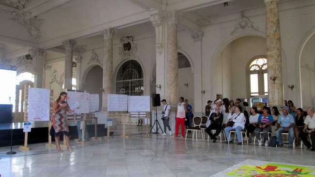 Fórum Rebirth en el Gran Teatro de La Habana.