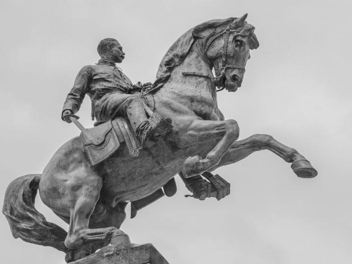 Escultura ecuestre Antonio Maceo
