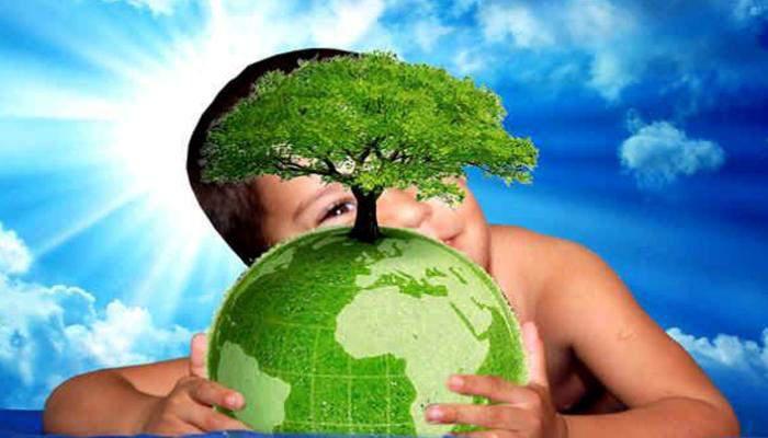 Niño cuidando del planeta.