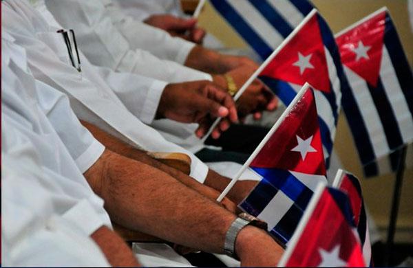 Banderas cubanas.
