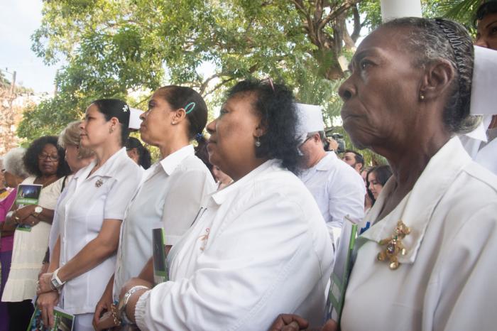doctoras y enfermeras del policlínico docente Plaza de la Revolución