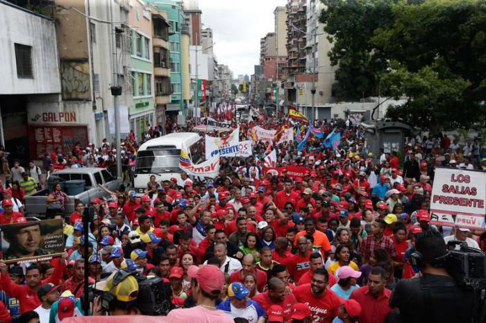 Los venezolanos han afirmado que son ellos los que eligen a su presidente y ya lo hicieron, votando por Nicolás Maduro.