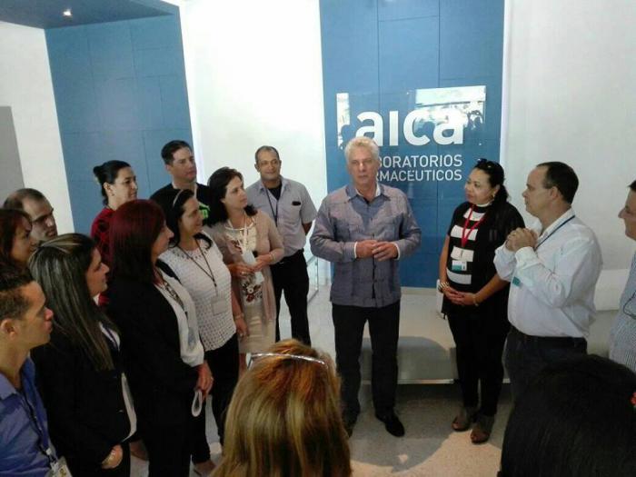 Visita de Diaz-Canel a los laboratorios aica
