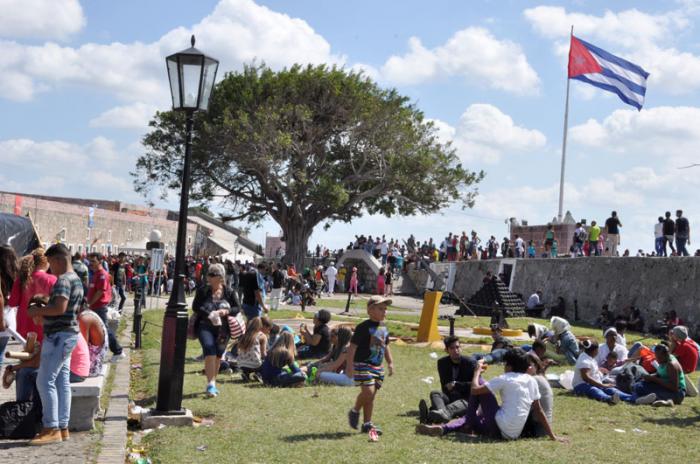 FERIA INTERNACIONAL DEL LIBRO DE LA HABANA, COMPLEJO MORRO-CABAÑA,HABANA DEL ESTE, LA HABANA CUBA
11-02-2016  
LUIS FONSECA MILAN