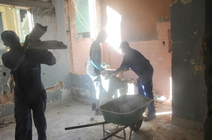 ACTIVIDAD: RECUPERACIÓN DE LOS DAÑOS CAUSADOS POR EL TORNADO DEL DÍA 27 DE ENERO DE 2019. REMODELACIÓN DEL HOGAR DE ANCIANOS 24 DE FEBRERO COMO APARTAMENTOS PARA LOS DAMNIFICADOS
LUGAR: MUNICIPIO 10 DE OCTUBRE, PROVINCIA LA HABANA, CUBA
