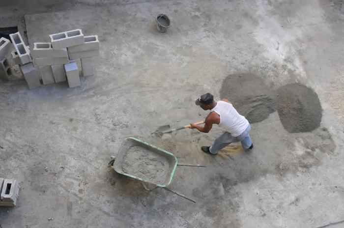ACTIVIDAD: RECUPERACIÓN DE LOS DAÑOS CAUSADOS POR EL TORNADO DEL DÍA 27 DE ENERO DE 2019. REMODELACIÓN DEL HOGAR DE ANCIANOS 24 DE FEBRERO COMO APARTAMENTOS PARA LOS DAMNIFICADOS
LUGAR: MUNICIPIO 10 DE OCTUBRE, PROVINCIA LA HABANA, CUBA
FECHA: 07-02-2019
FOTÓGRAFO: ROLANDO (ROLY) MONTALVÁN MARTÍNEZ