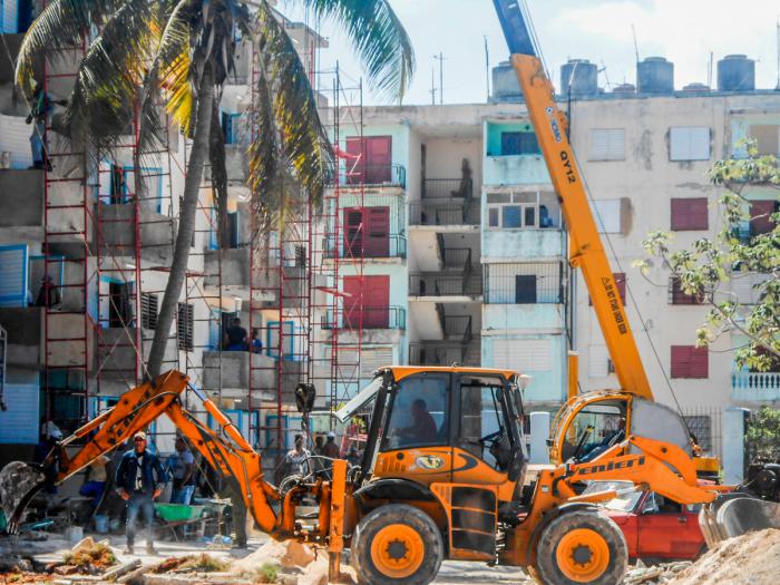 Obras en reconstrucción de la capital tras el tornado del 27 de enero.