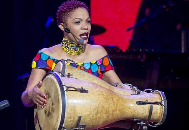 Brenda Navarrete-Fiesta del tambor