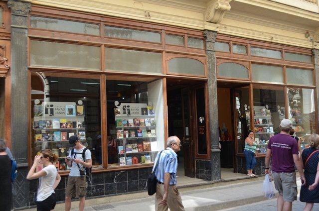 Librería Fayad Jamís