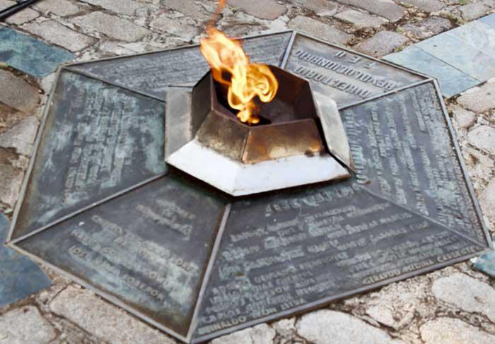 Homenaje mártires del 13 de marzo