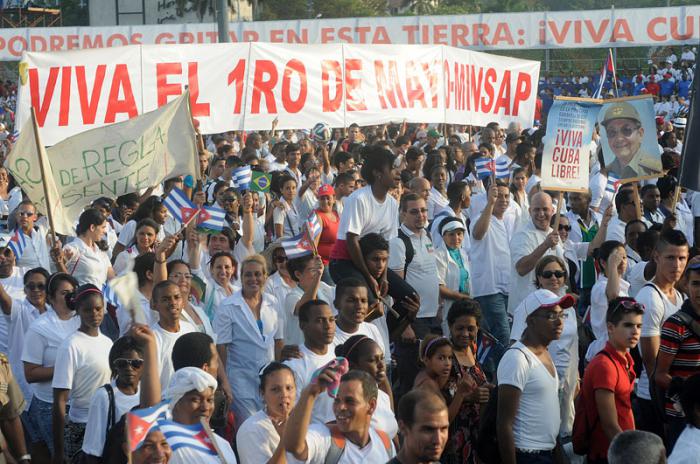 DESFILE POR EL 1ro DE MAYO EN LA PLAZA DE LA REVOLUCIÓN JOSÉ MARTÍ
