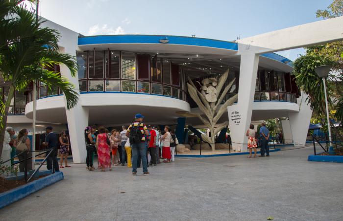 Fachada de la heladería Coppelia