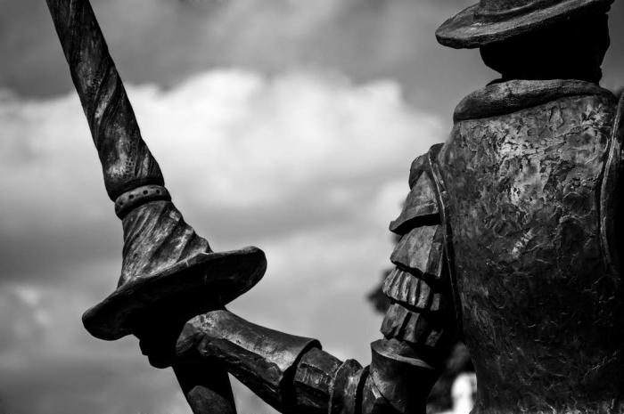 Vista de la estatua del Quijote