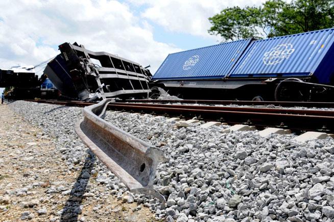 Descarrilamiento de un tren en La Habana genera pérdidas materiales