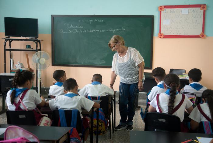 pioneros de la escuela primaria Alfredo Miguel Aguayo