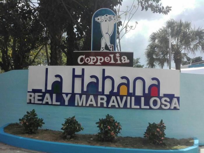Recorrido por la heladería Coppelia