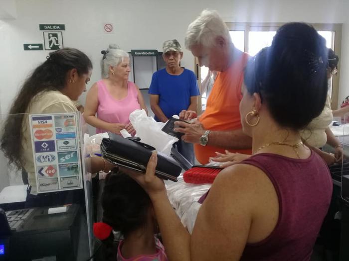Tienda panamericana en La Lisa