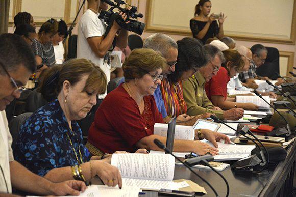 Presentan anteproyecto de Ley Electoral