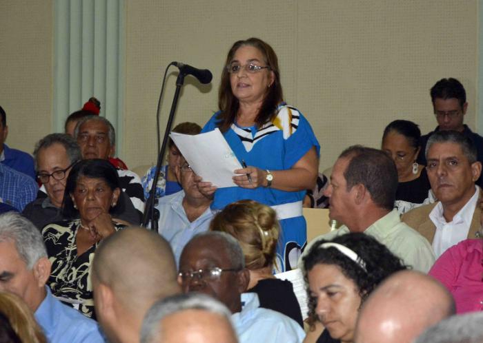 Delegados intervienen en 8va Sesión Ordinaria de la Asamblea Provincial del Poder Popular