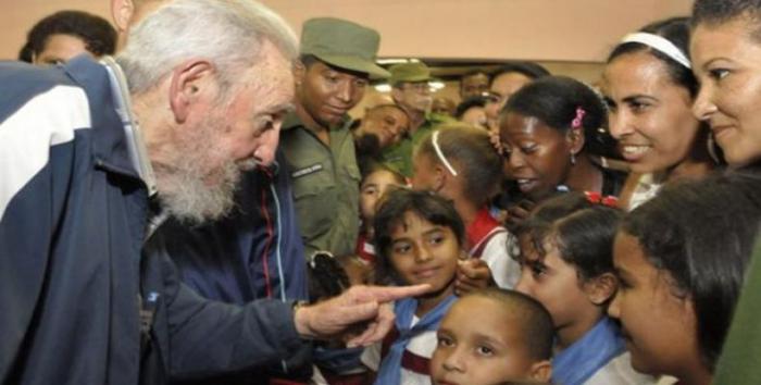 Fidel y los niños