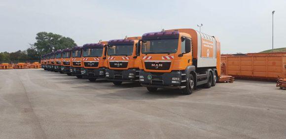 Camiones colectores de desechos sólidos donados por Viena a La Habana