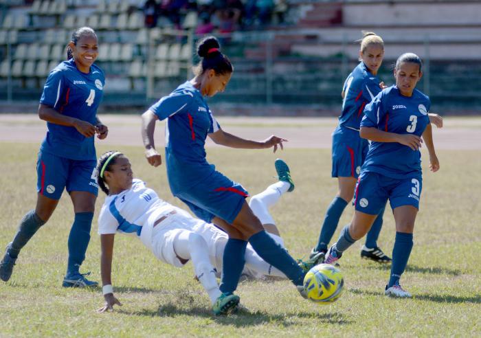 fútbol femenino la habana