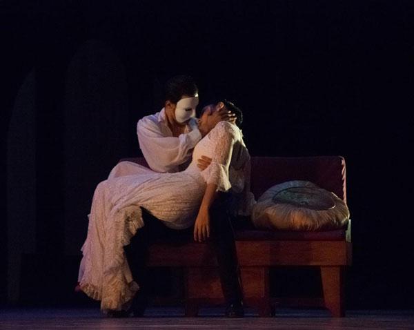 Ballet Español de Cuba en la obra El Fantasma