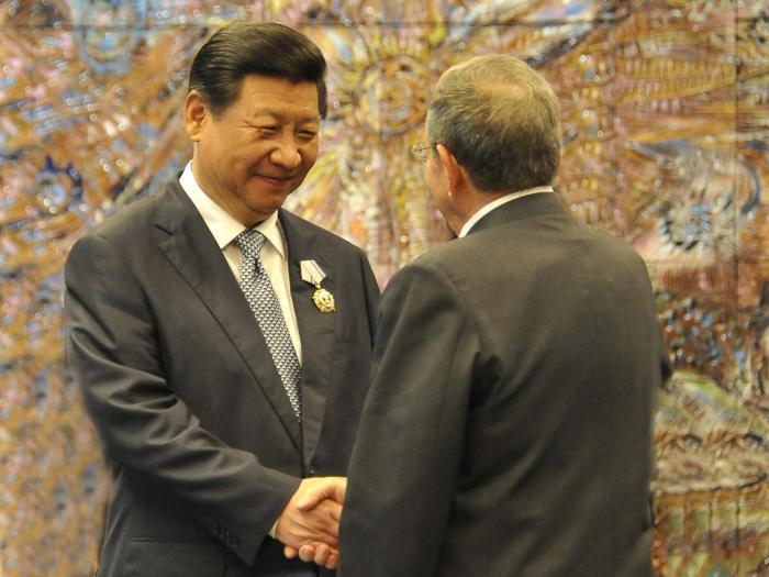 Encuentro de Raúl y Xi Jinping.