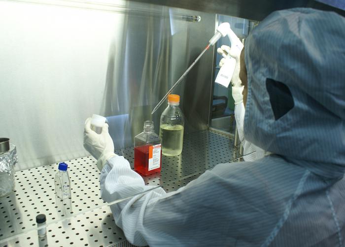 Centro de Investigación y Desarrollo de Medicamentos