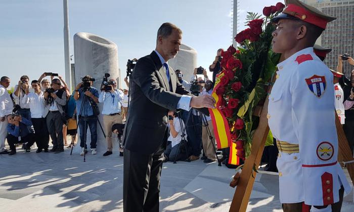 Reyes de España rinden tributo a José Martí