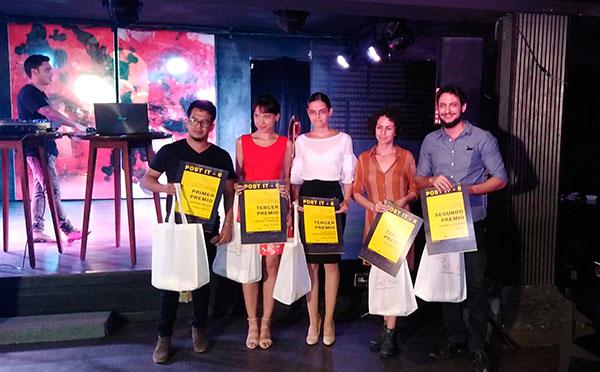 Ganadores en evento Post-it
