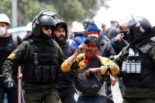 Policia reprime a manifestantes