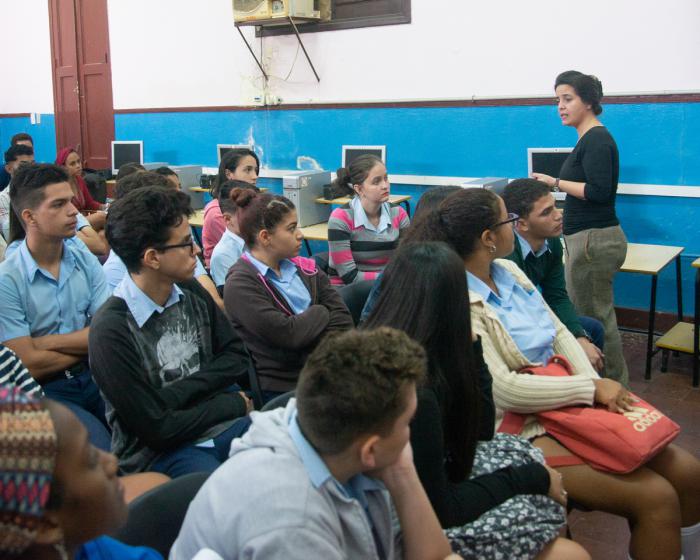 Educación y prevención de drogas en la capital