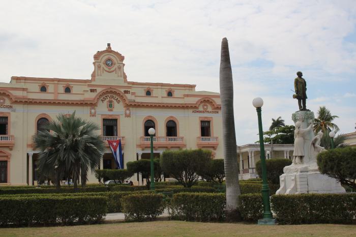 Hospital Salvador Allende (La Covadonga)