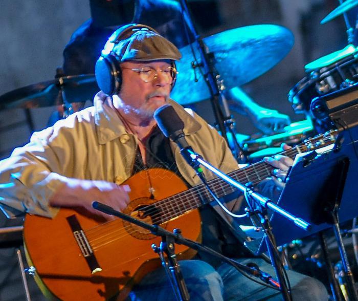 Silvio Rodríguez-Concierto por los barrios
