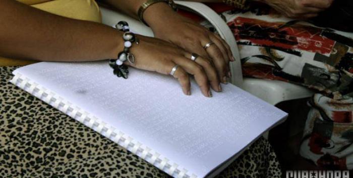 Mirar la sordoceguera desde la investigación y la experiencia personal