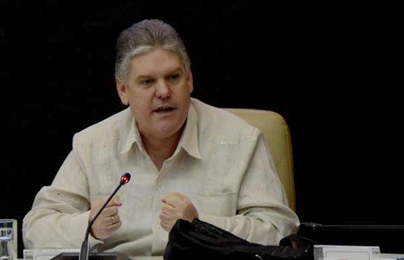 Desmiente versiones sobre cambio de la tasa monetaria Ministro de Economía de Cuba