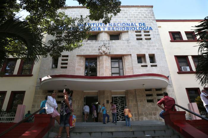 Presentan resultados científicos contra el cáncer en Cuba.