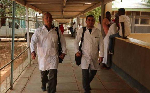 Sostiene Díaz-Canel conversaciones con presidentes de Kenya y Somalia