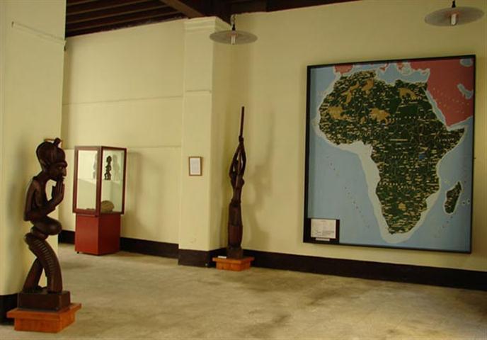 Debates y exposición por aniversario de Museo Casa de África