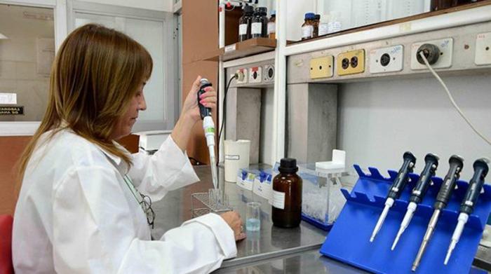 Felicita Díaz- Canel a científicos cubanos