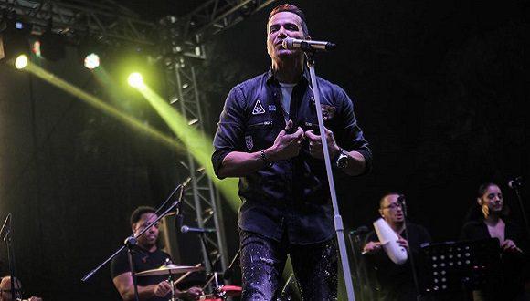Cerrará próximo Festival de la Salsa en Cuba el cantante boricua Víctor Manuelle