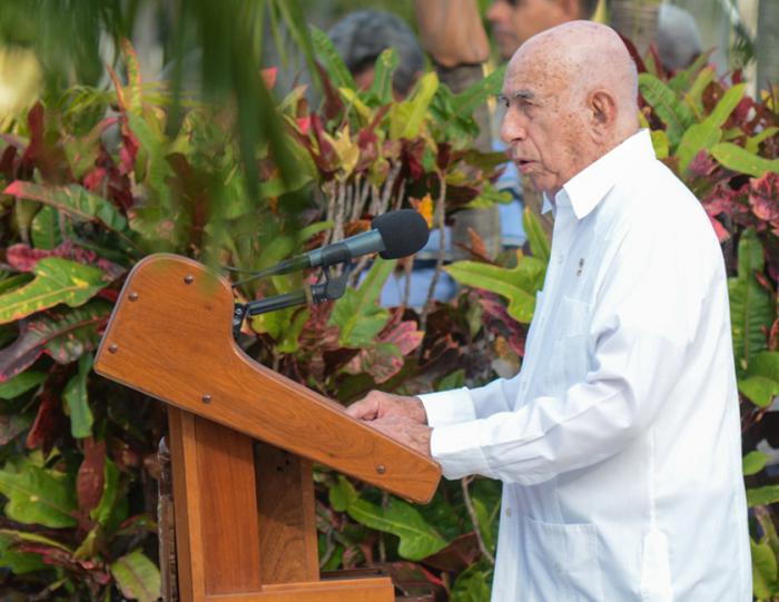José Ramón Machado Ventura, Segundo Secretario del Partido Comunista de Cuba (PCC), interviene en las honras fúnebres del General de División Efigenio Ameijeiras Delgado, efectuadas en el Panteón de los Veteranos de la Necrópolis de Colón, en La Habana, el 11 de febrero de 2020.   ACN FOTO/Marcelino VÁZQUEZ HERNÁNDEZ/ogm