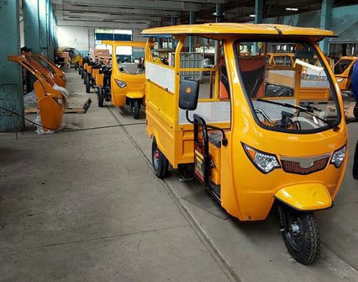 Triciclos eléctricos recorrerán calles de La Habana