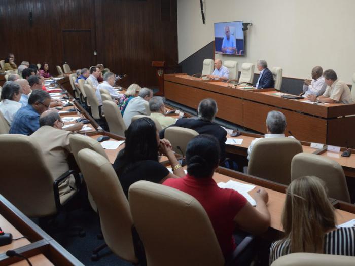 Reunión coronavirus con Miguel Díaz-Canel